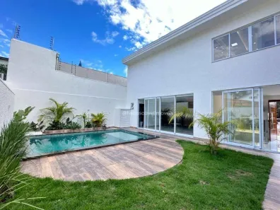 Sobrado com 2 Quartos à venda, 415m² no Centro, Cascavel