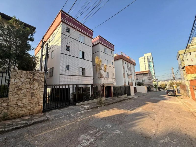 Apartamento com 3 quartos — Carlos Prates, Belo Horizonte