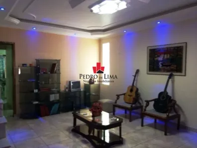 Sobrado com 3 Quartos à venda, 330m² no Vila Carrão, São Paulo