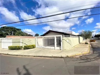 Casa com 3 Quartos à venda, 211m² no Jardim Alvorada, Marília