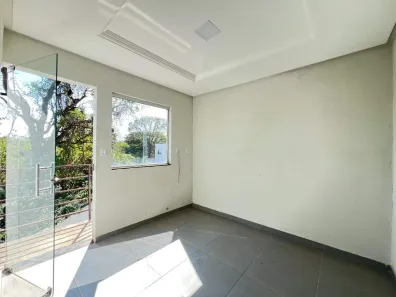 Casa com 3 Quartos para alugar, 80m² no Floresta, Divinópolis