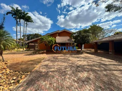 Casa de Condomínio com 3 Quartos para alugar, 680m² no Setor de Habitações Individuais Sul, Brasília