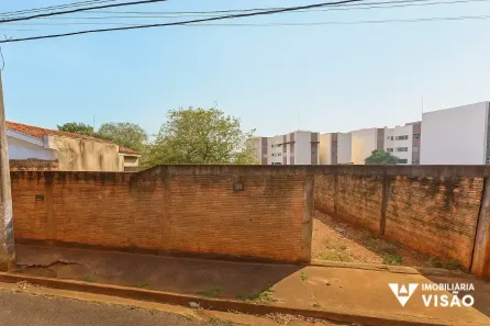 Lote/Terreno para alugar, 324m² no Recanto do Sol, Uberaba