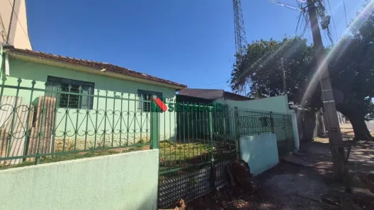 Casa com 2 Quartos para alugar, 70m² no Jardim Tabapuã, Londrina