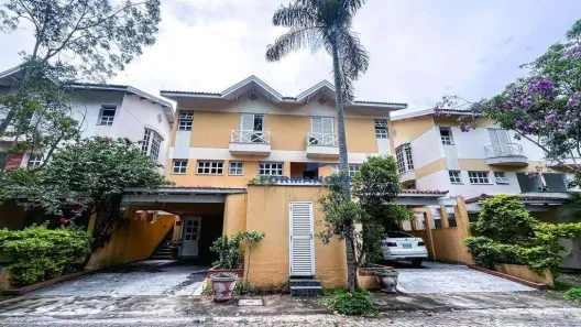 Casa de Condomínio com 4 Quartos à venda, 326m² no Jardim Barbacena, Cotia
