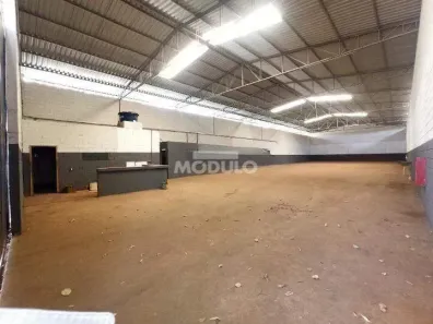 Galpão/Depósito/Armazém para alugar, 500m² no Distrito Industrial, Uberlândia