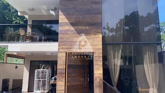 Casa de Condomínio com 3 Quartos à venda, 240m² no Recreio dos Bandeirantes, Rio de Janeiro