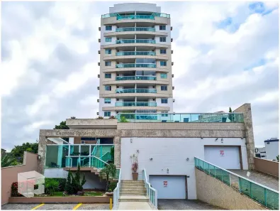 Apartamento com 3 Quartos para alugar, 250m² no Glória, Macaé