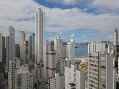 Apartamento com 3 Quartos à venda, 177m² no Pioneiros, Balneário Camboriú