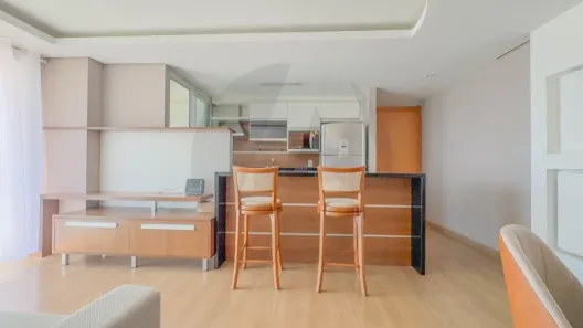 Apartamento com 2 Quartos para alugar, 81m² no Passo da Areia, Porto Alegre