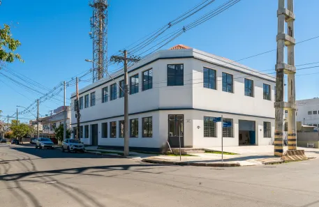 Prédio Comercial para alugar, 1493m² no São Geraldo, Porto Alegre