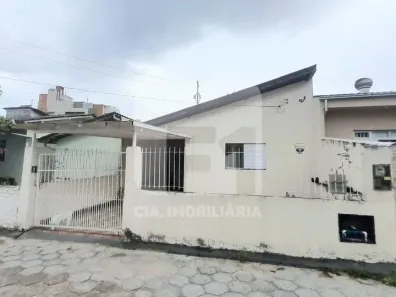 Casa com 3 Quartos à venda, 93m² no Trindade, Florianópolis