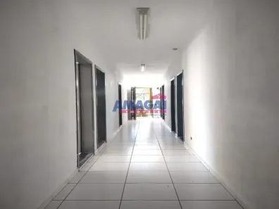 Imóvel Comercial para alugar, 200m² no Centro, Jacareí