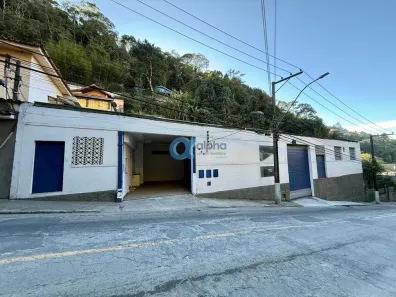 Galpão/Depósito/Armazém à venda, 582m² no Quissama, Petrópolis