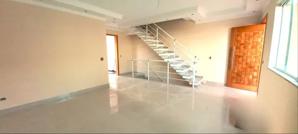 Sobrado com 3 Quartos à venda, 200m² no Vila Pedra Branca, São Paulo