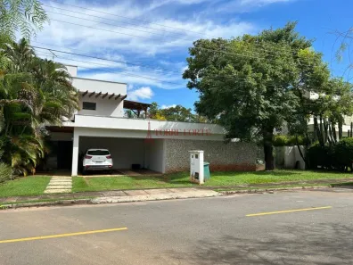 Casa de Condomínio com 3 Quartos à venda, 273m² no Setor Jaó, Goiânia