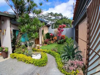 Casa com 3 Quartos à venda, 178m² no Jardim Karolyne, Votorantim