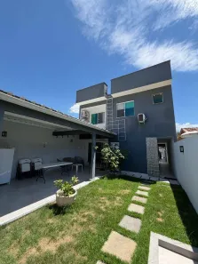 Casa de Condomínio com 4 Quartos à venda, 225m² no Itaipu, Niterói