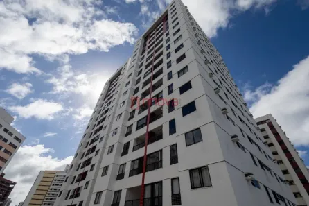 Apartamento com 3 Quartos para alugar, 80m² no Stiep, Salvador