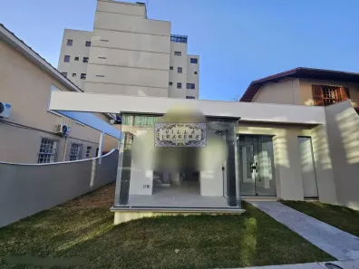 Imóvel Comercial com 2 Quartos à venda, 80m² no Centro, Nova Friburgo