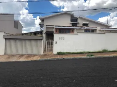 Casa com 3 Quartos à venda, 160m² no Jardim Primor, Araraquara