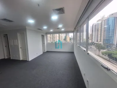 Sala Comercial à venda, 64m² no Santo Amaro, São Paulo