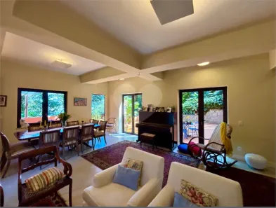Casa com 4 Quartos à venda, 246m² no Lagoa, Rio de Janeiro