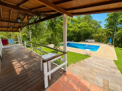Fazenda/Sítio com 4 Quartos para alugar, 2000m² no Centro Cívico, Mogi das Cruzes