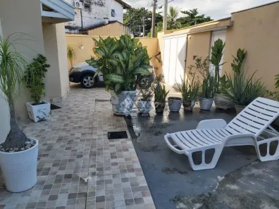 Sobrado com 3 Quartos à venda, 300m² no São Francisco da Praia, São Sebastião