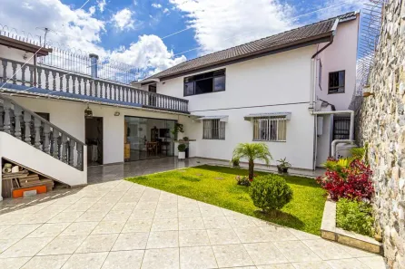 Casa com 3 Quartos à venda, 263m² no Cajuru, Curitiba