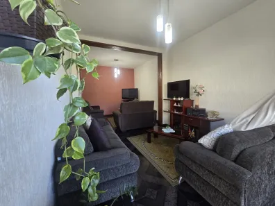 Casa com 4 Quartos à venda, 178m² no Lindéia (Barreiro), Belo Horizonte