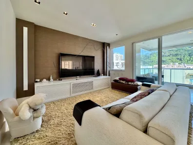 Apartamento com 2 Quartos para alugar, 190m² no Humaitá, Rio de Janeiro