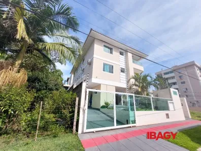 Apartamento com 2 Quartos para alugar, 86m² no Areias, São José