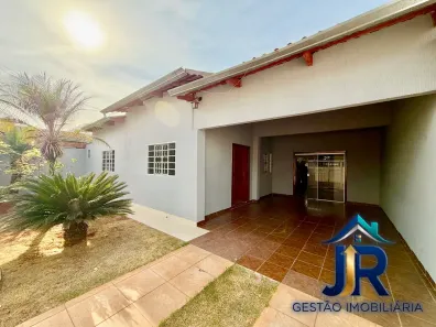 Casa com 3 Quartos para alugar, 200m² no Parque das Camélias, Goianira