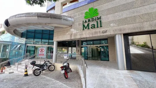 Apartamento com 2 Quartos à venda, 68m² no Centro, Londrina