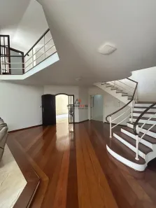 Sobrado com 4 Quartos para alugar, 495m² no Jardim, Santo André