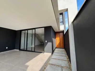 Sobrado com 3 Quartos à venda, 185m² no Saguaçu, Joinville