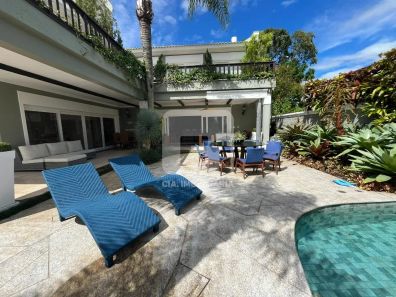 Casa de Condomínio com 5 Quartos à venda, 373m² no Cacupé, Florianópolis