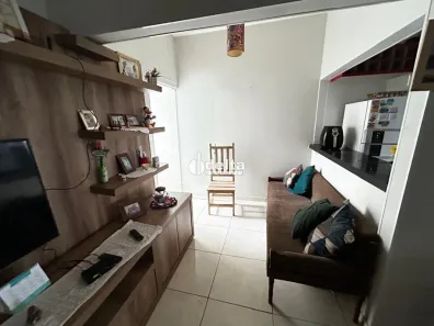 Casa com 3 Quartos à venda, 89m² no Novo Mundo, Uberlândia