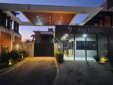 Sobrado com 3 Quartos à venda, 160m² no Carandá Bosque, Campo Grande