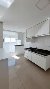 Apartamento com 2 Quartos para alugar, 62m² no Recanto Azul, Botucatu