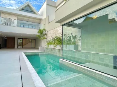 Casa de Condomínio com 4 Quartos à venda, 340m² no Barra da Tijuca, Rio de Janeiro