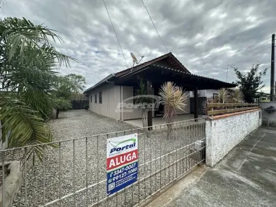Casa com 3 Quartos para alugar, 100m² no Itacolomi, Balneário Piçarras