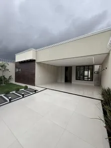 Casa com 3 Quartos à venda, 232m² no Parque Amazônia, Goiânia