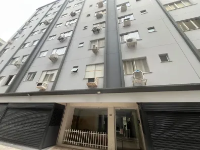 Apartamento com 3 Quartos para alugar, 92m² no Centro, Balneário Camboriú