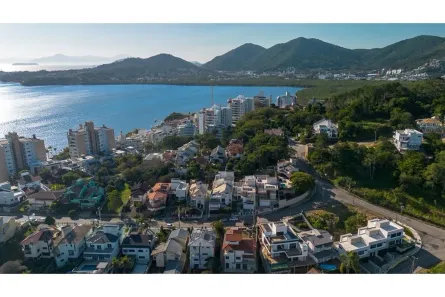 Casa de Condomínio com 4 Quartos à venda, 596m² no João Paulo, Florianópolis