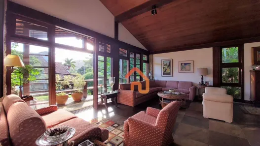 Casa de Condomínio com 4 Quartos à venda, 387m² no Itaipu, Niterói