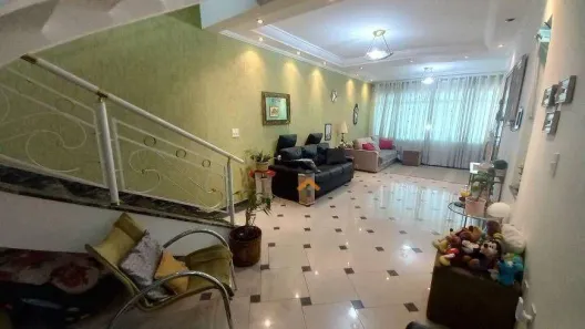 Sobrado com 4 Quartos à venda, 240m² no Vila Assunção, Santo André