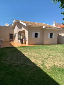 Casa com 3 Quartos à venda, 105m² no Setor Universitário, Rio Verde