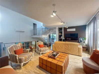 Sobrado com 4 Quartos à venda, 241m² no Jardim Santo Amaro, São Paulo